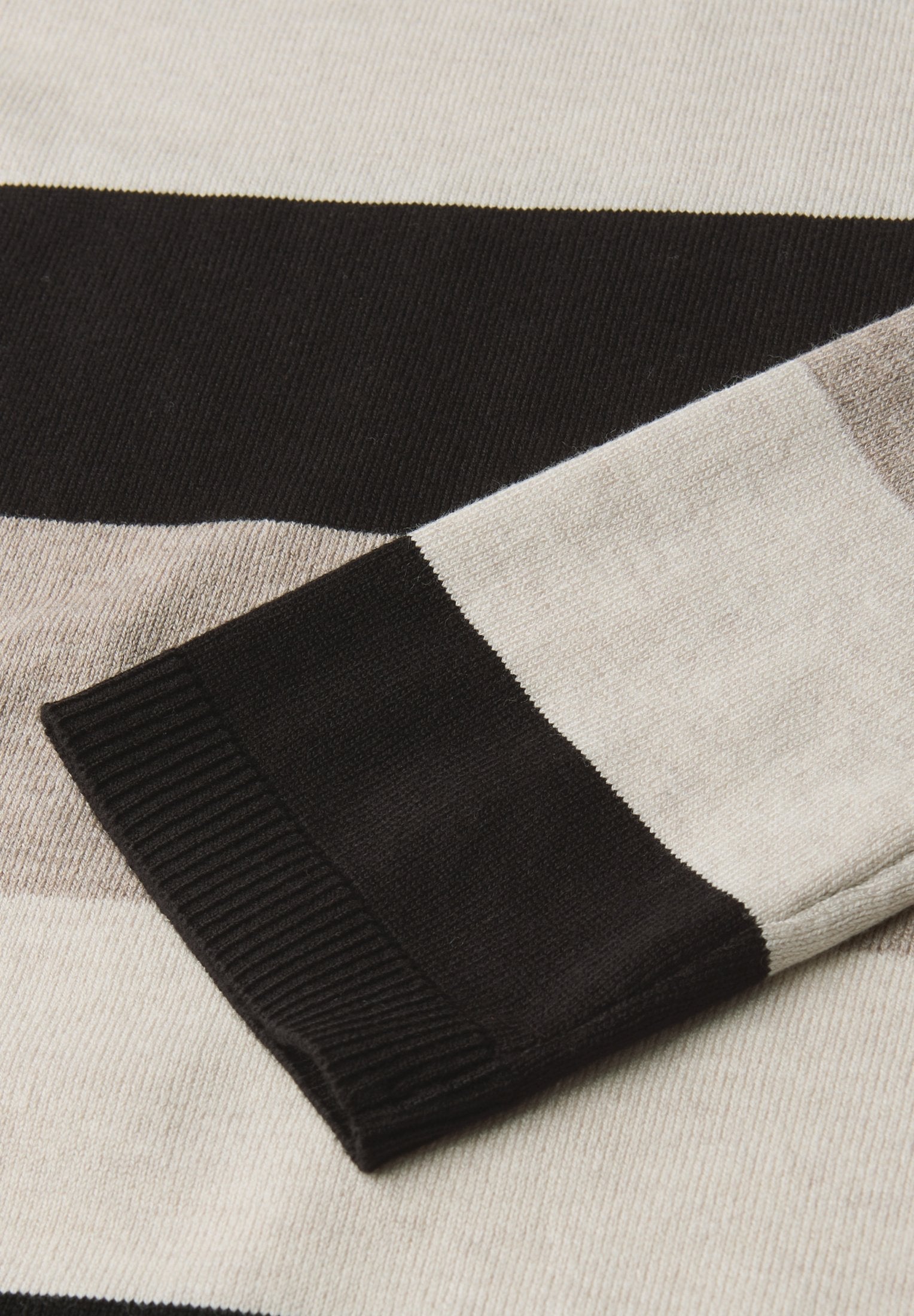 Pullover Sweater Knitted Fabric Regular Fit